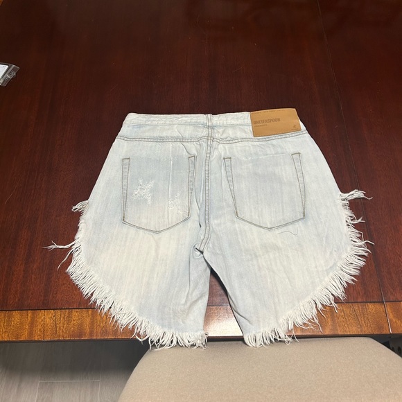 One Teaspoon Jean shorts - Picture 3 of 5